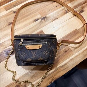 Louis Vuitton Monogram Crossbody with Gold Chain